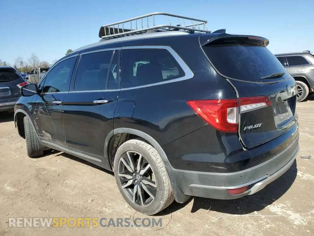 2 fotografías del automóvil dañado 5FNYF5H69KB019903 HONDA PILOT 2019