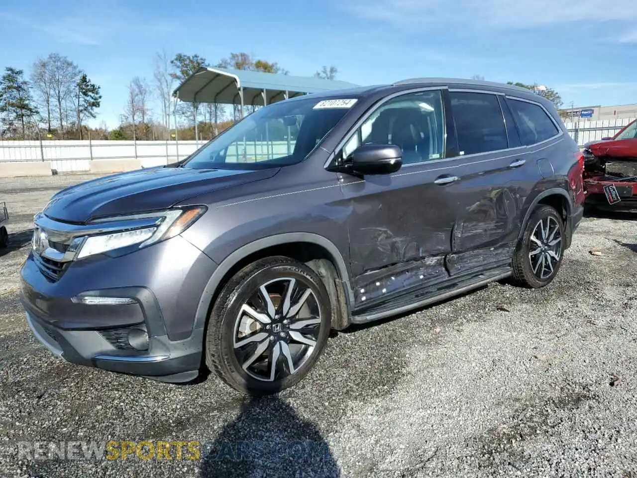 1 Photograph of a damaged car 5FNYF5H97KB002138 HONDA PILOT 2019