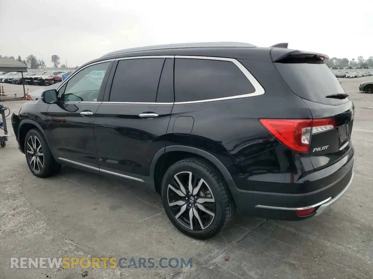2 Photograph of a damaged car 5FNYF5H97KB005671 HONDA PILOT 2019