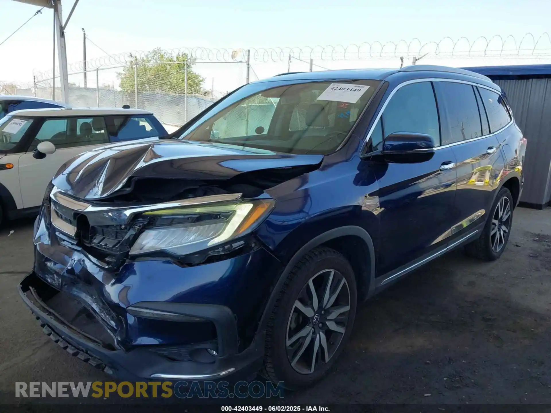 2 Photograph of a damaged car 5FNYF5H97KB013530 HONDA PILOT 2019