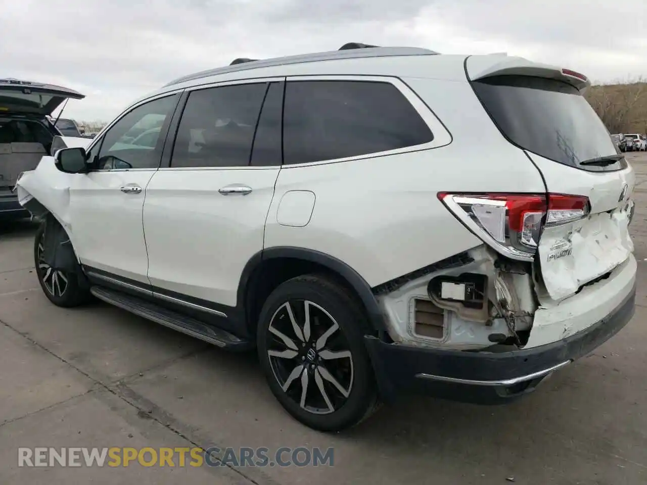 2 Photograph of a damaged car 5FNYF6H00KB086259 HONDA PILOT 2019
