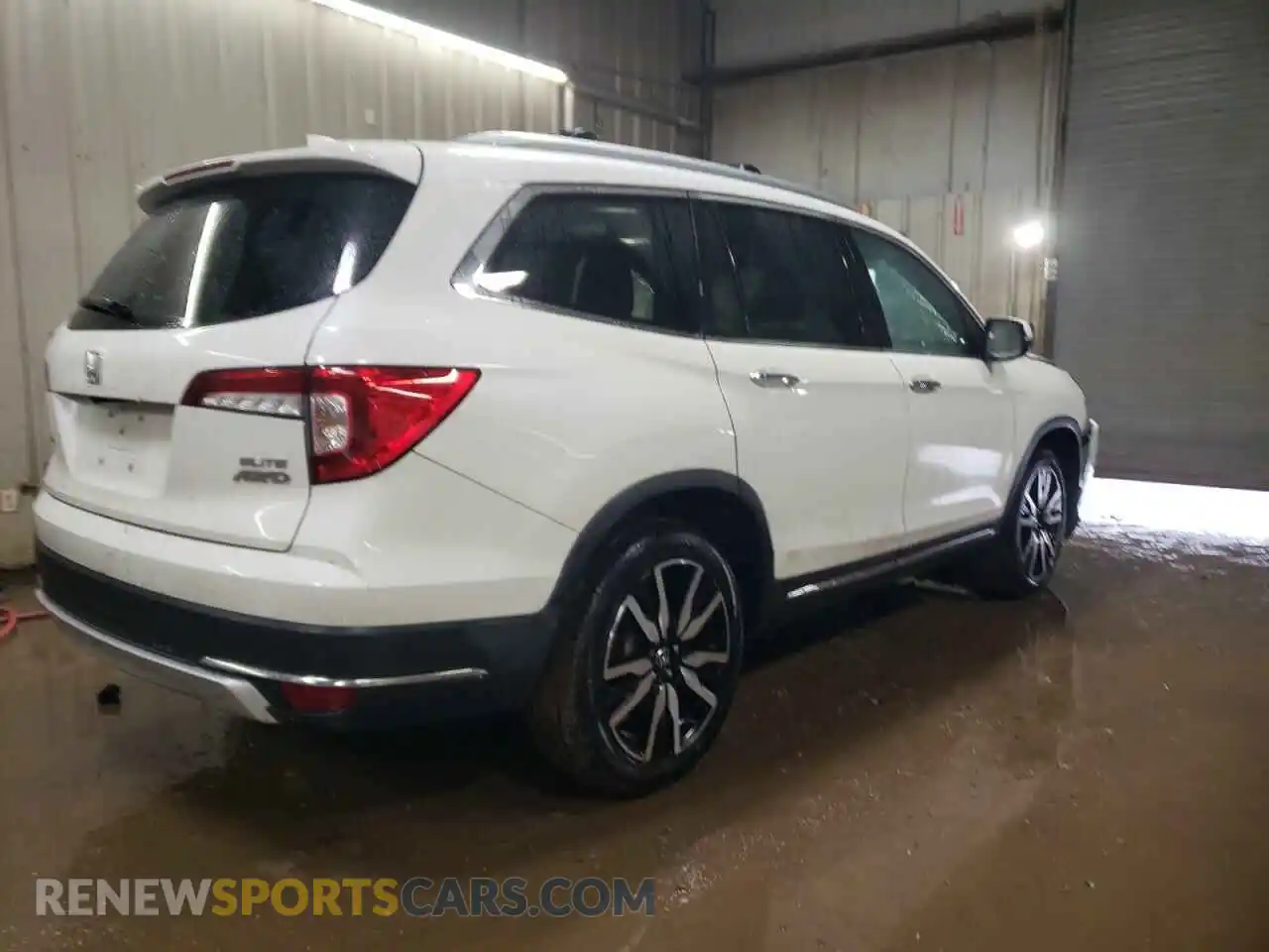 3 Photograph of a damaged car 5FNYF6H01KB060219 HONDA PILOT 2019