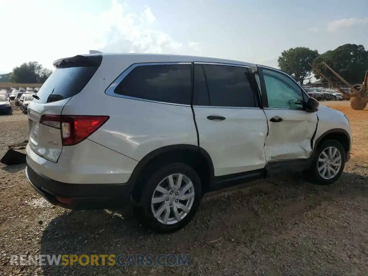 3 Photograph of a damaged car 5FNYF6H13KB070453 HONDA PILOT 2019