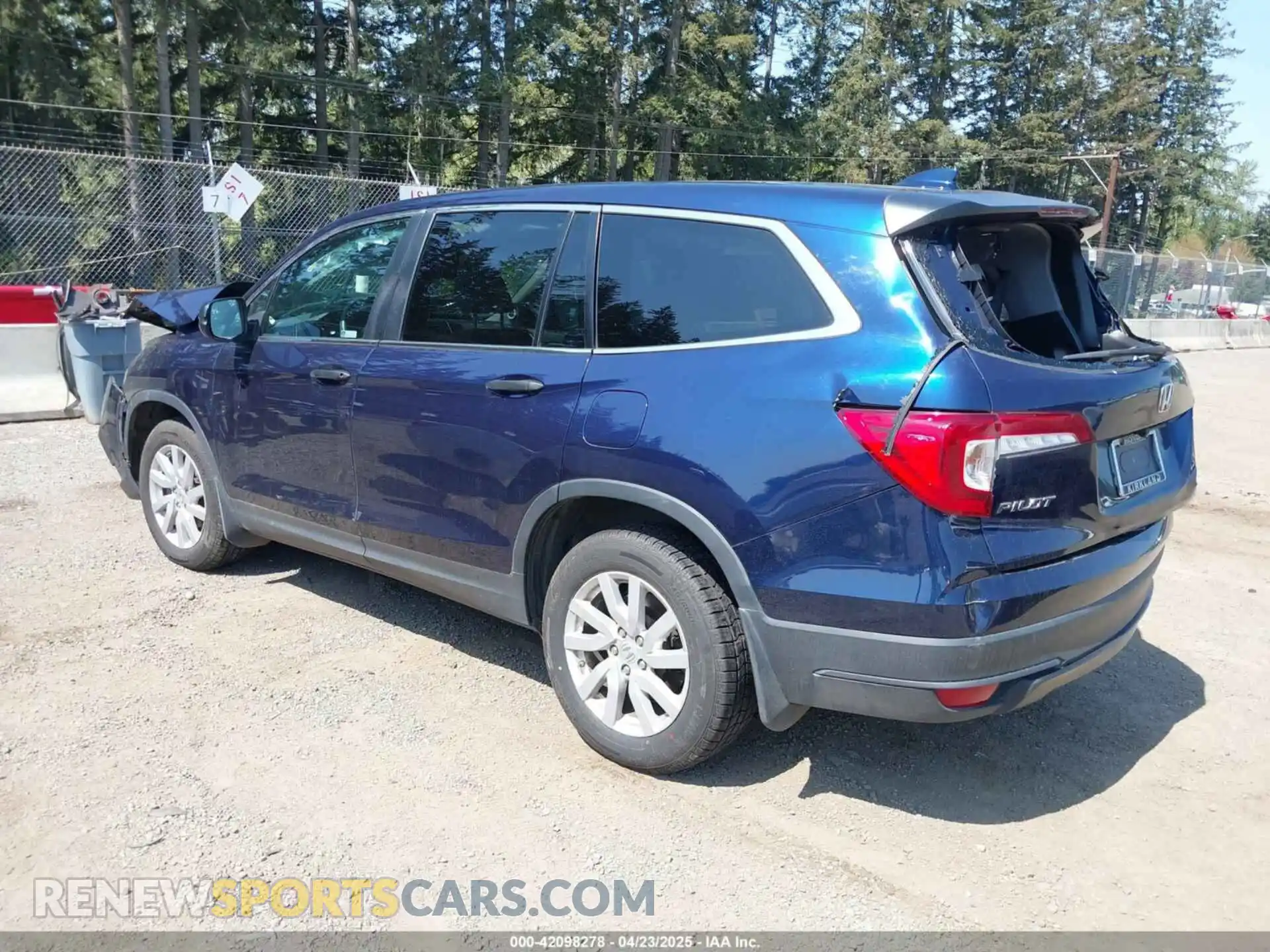 3 Photograph of a damaged car 5FNYF6H16KB089983 HONDA PILOT 2019