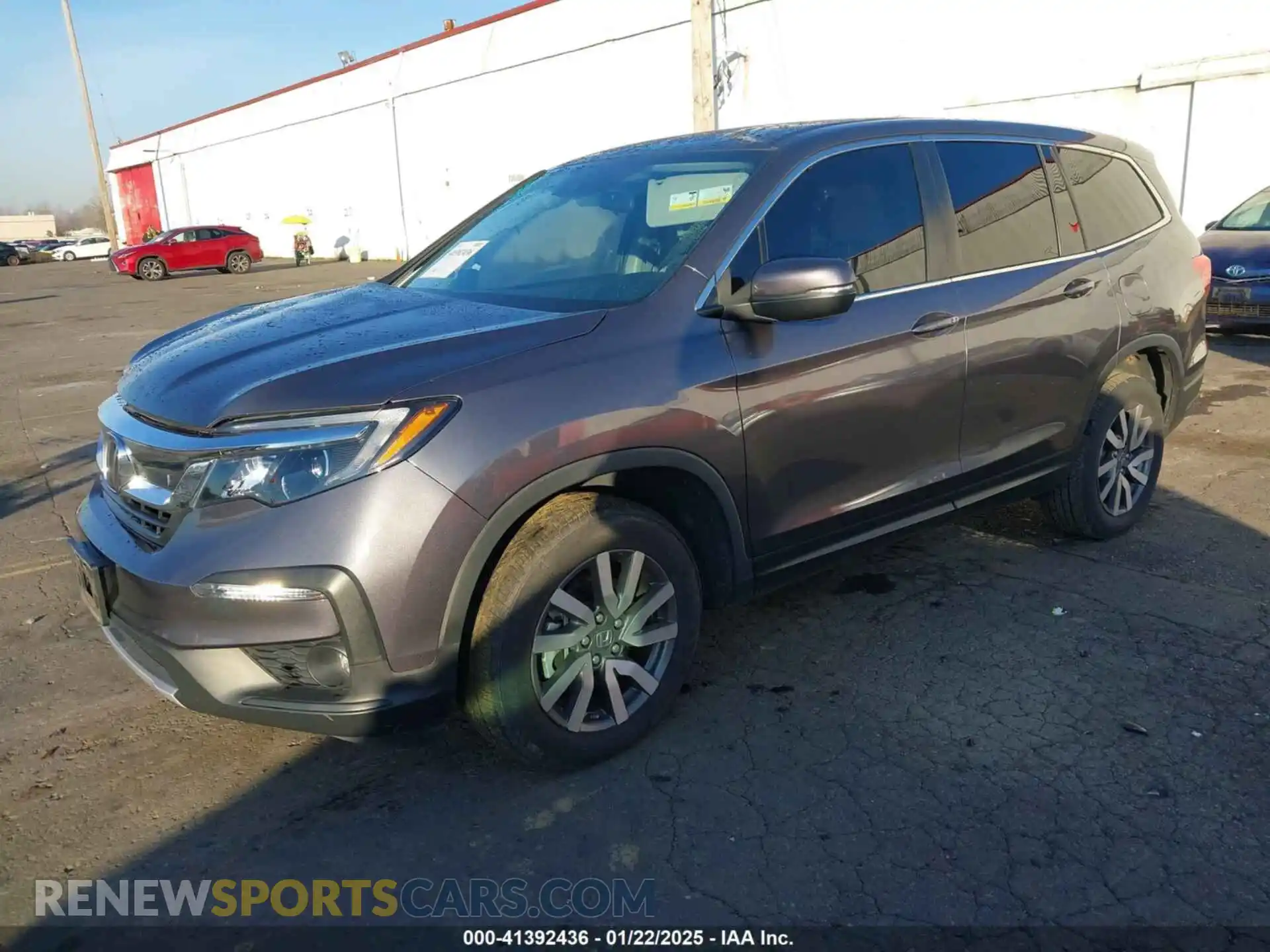 2 Photograph of a damaged car 5FNYF6H32KB094163 HONDA PILOT 2019