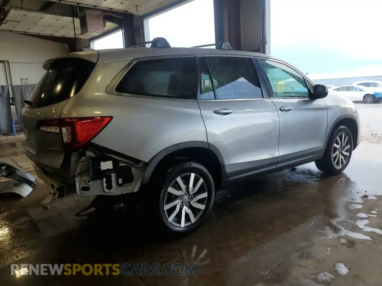 3 Photograph of a damaged car 5FNYF6H36KB098023 HONDA PILOT 2019
