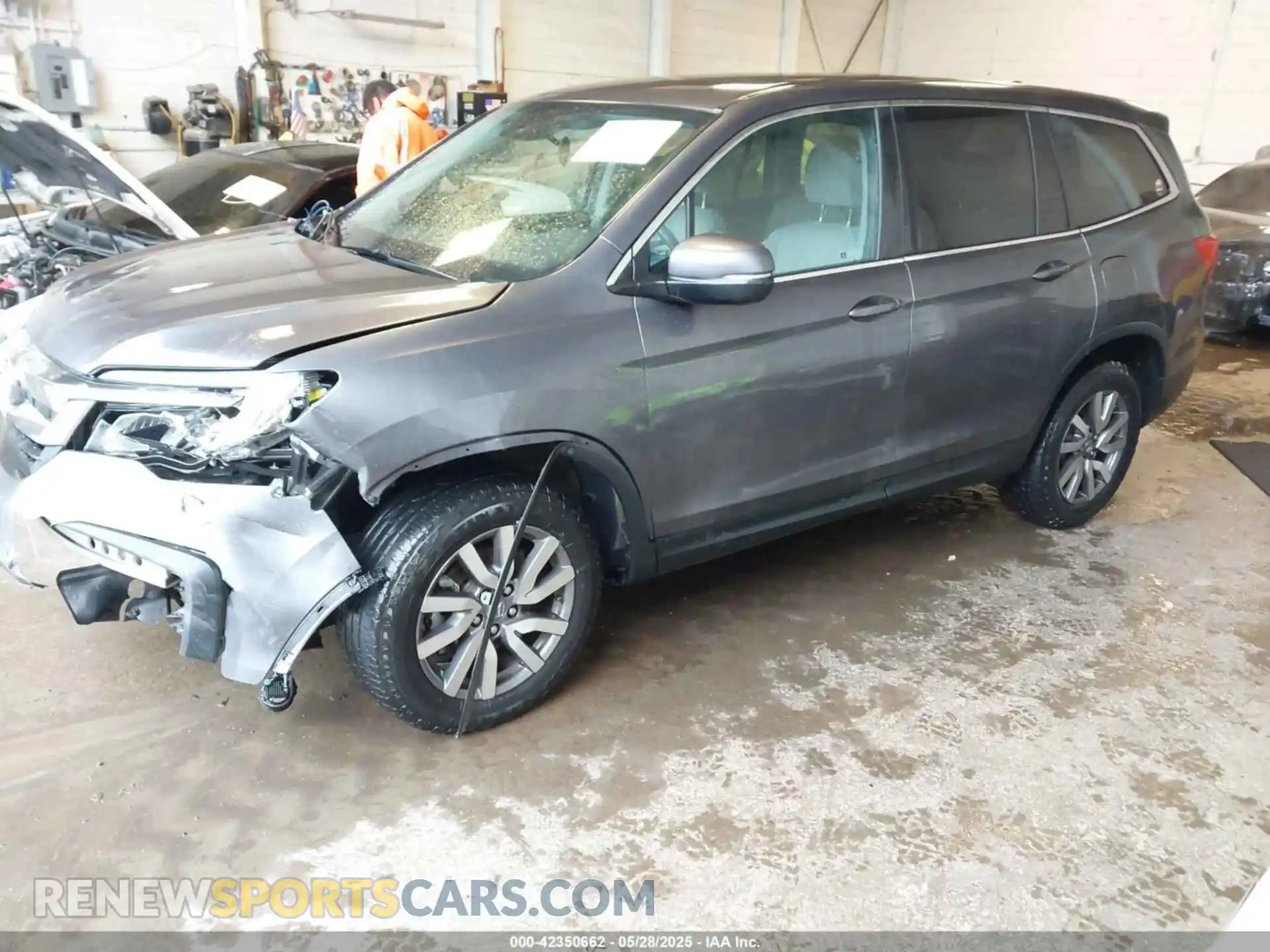 2 Photograph of a damaged car 5FNYF6H38KB015112 HONDA PILOT 2019
