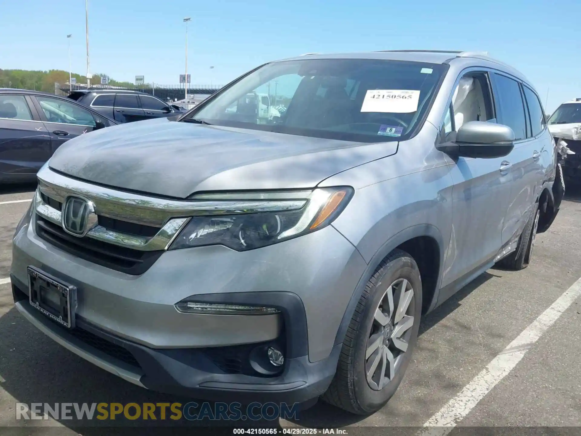 2 fotografías del automóvil dañado 5FNYF6H3XKB093231 HONDA PILOT 2019