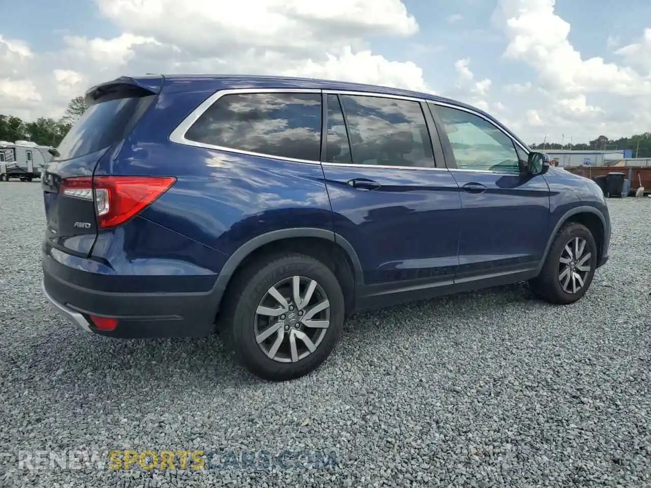 3 Photograph of a damaged car 5FNYF6H47KB017958 HONDA PILOT 2019