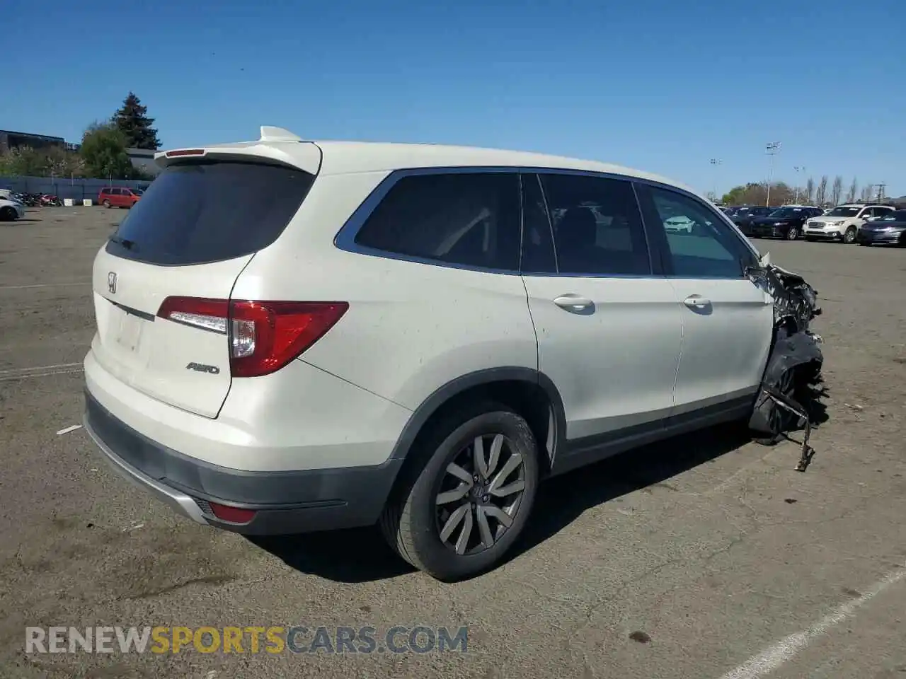 3 Photograph of a damaged car 5FNYF6H51KB056361 HONDA PILOT 2019