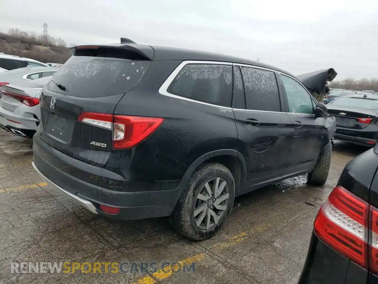 3 Photograph of a damaged car 5FNYF6H53KB098370 HONDA PILOT 2019