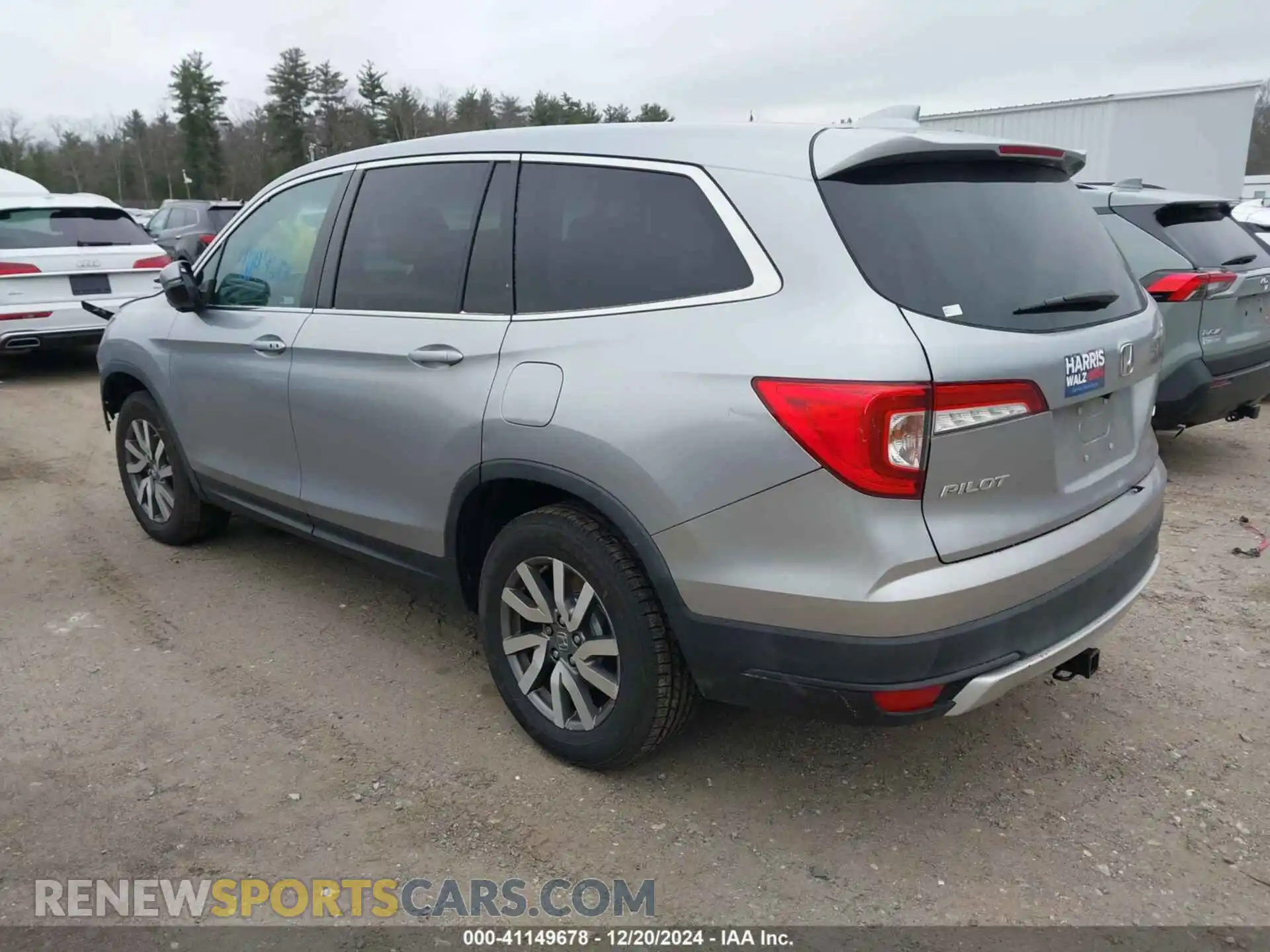 3 Photograph of a damaged car 5FNYF6H53KB099289 HONDA PILOT 2019