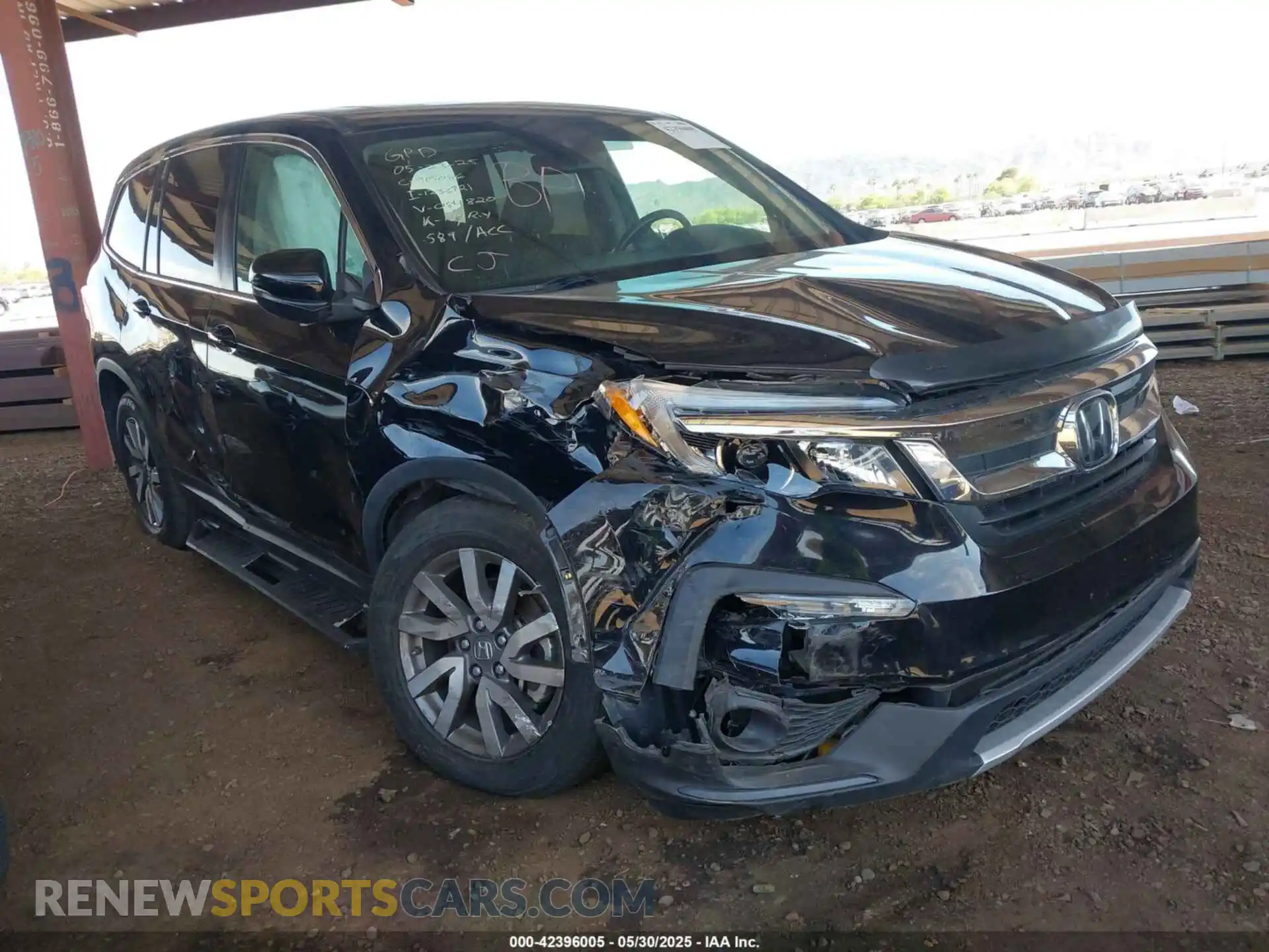 1 Photograph of a damaged car 5FNYF6H54KB084820 HONDA PILOT 2019