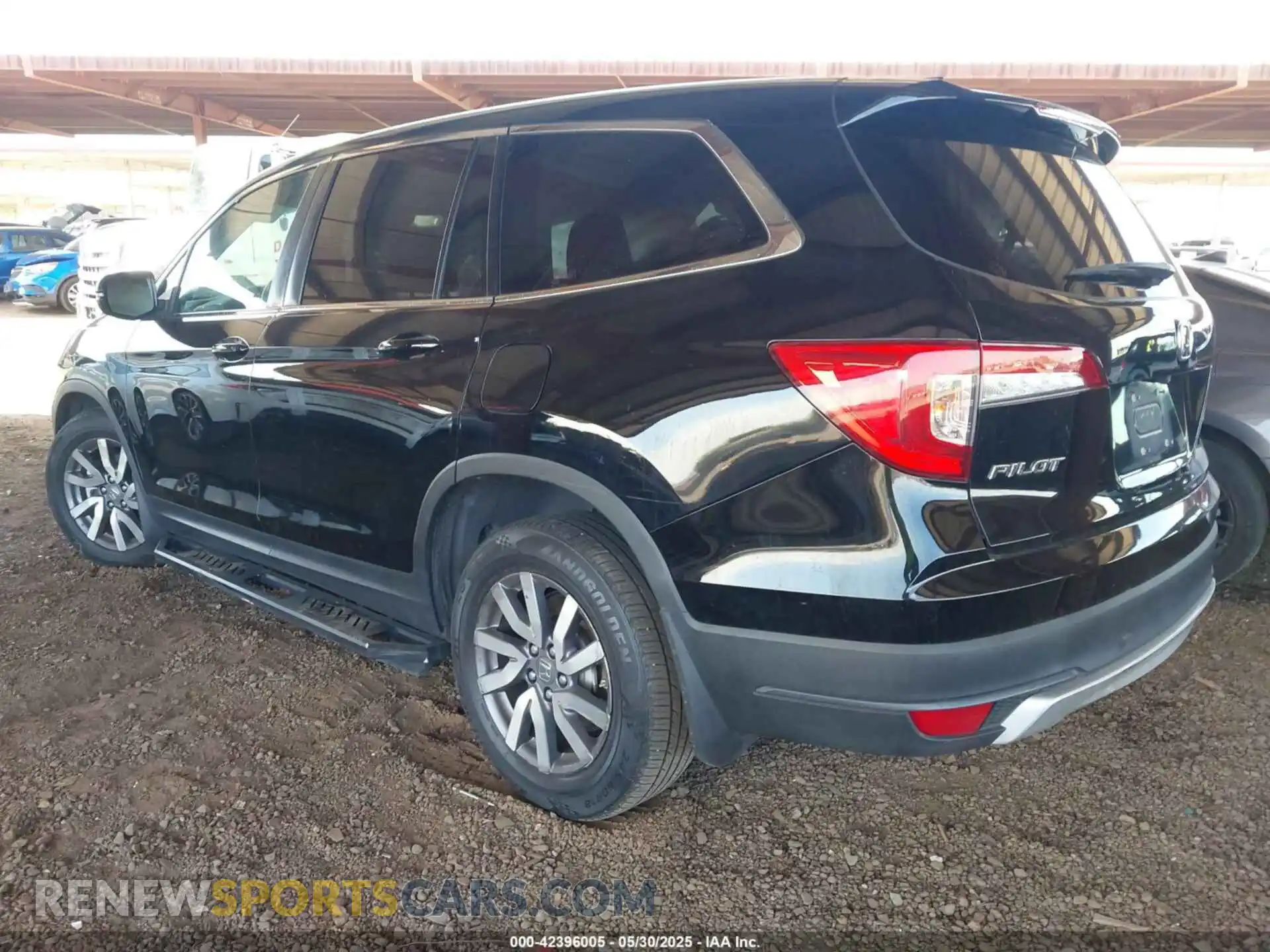 3 Photograph of a damaged car 5FNYF6H54KB084820 HONDA PILOT 2019