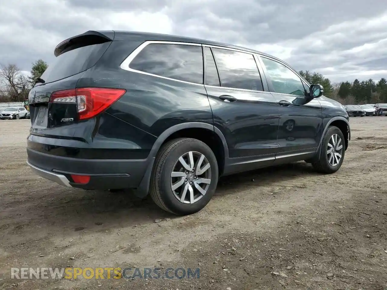3 Photograph of a damaged car 5FNYF6H55KB018938 HONDA PILOT 2019
