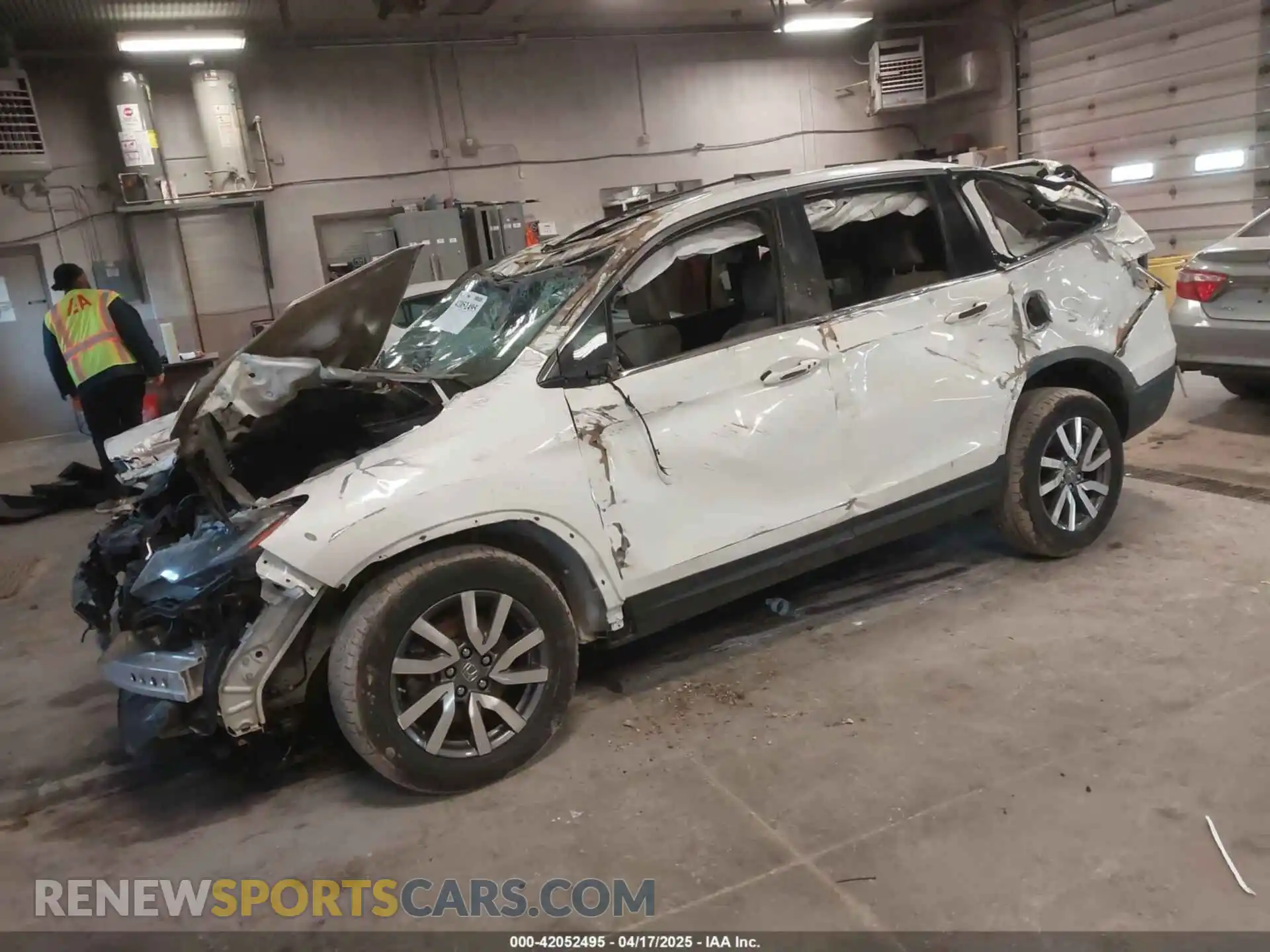 2 Photograph of a damaged car 5FNYF6H57KB050130 HONDA PILOT 2019