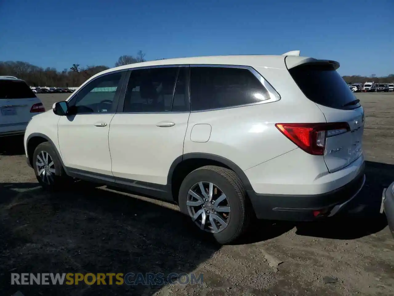 2 Photograph of a damaged car 5FNYF6H57KB061032 HONDA PILOT 2019
