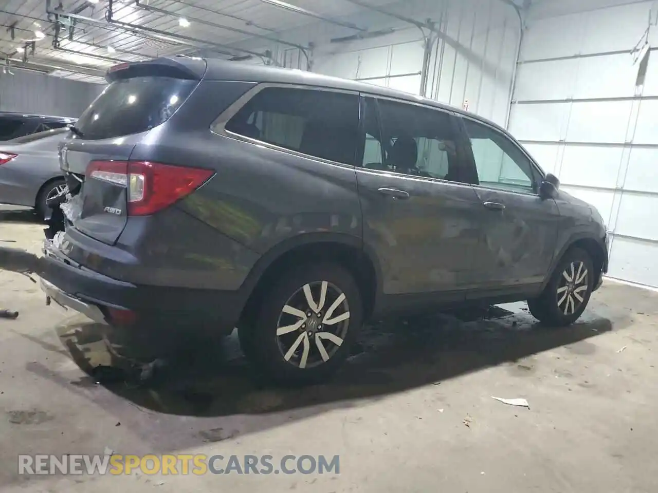 3 Photograph of a damaged car 5FNYF6H58KB023504 HONDA PILOT 2019