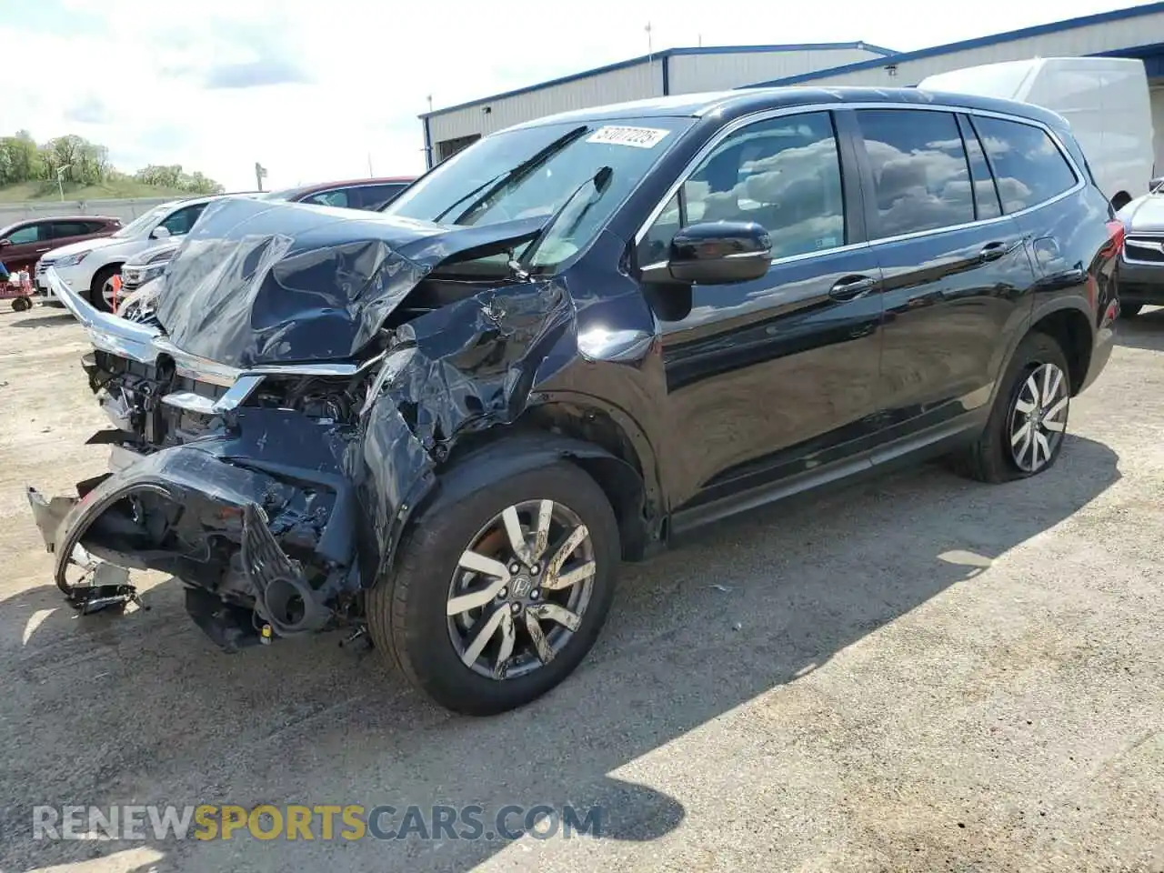 1 Photograph of a damaged car 5FNYF6H59KB083761 HONDA PILOT 2019