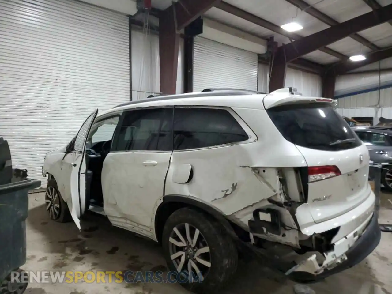 2 Photograph of a damaged car 5FNYF6H5XKB024685 HONDA PILOT 2019