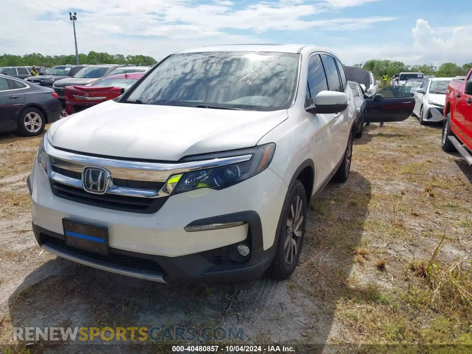 2 Photograph of a damaged car 5FNYF6H5XKB064328 HONDA PILOT 2019