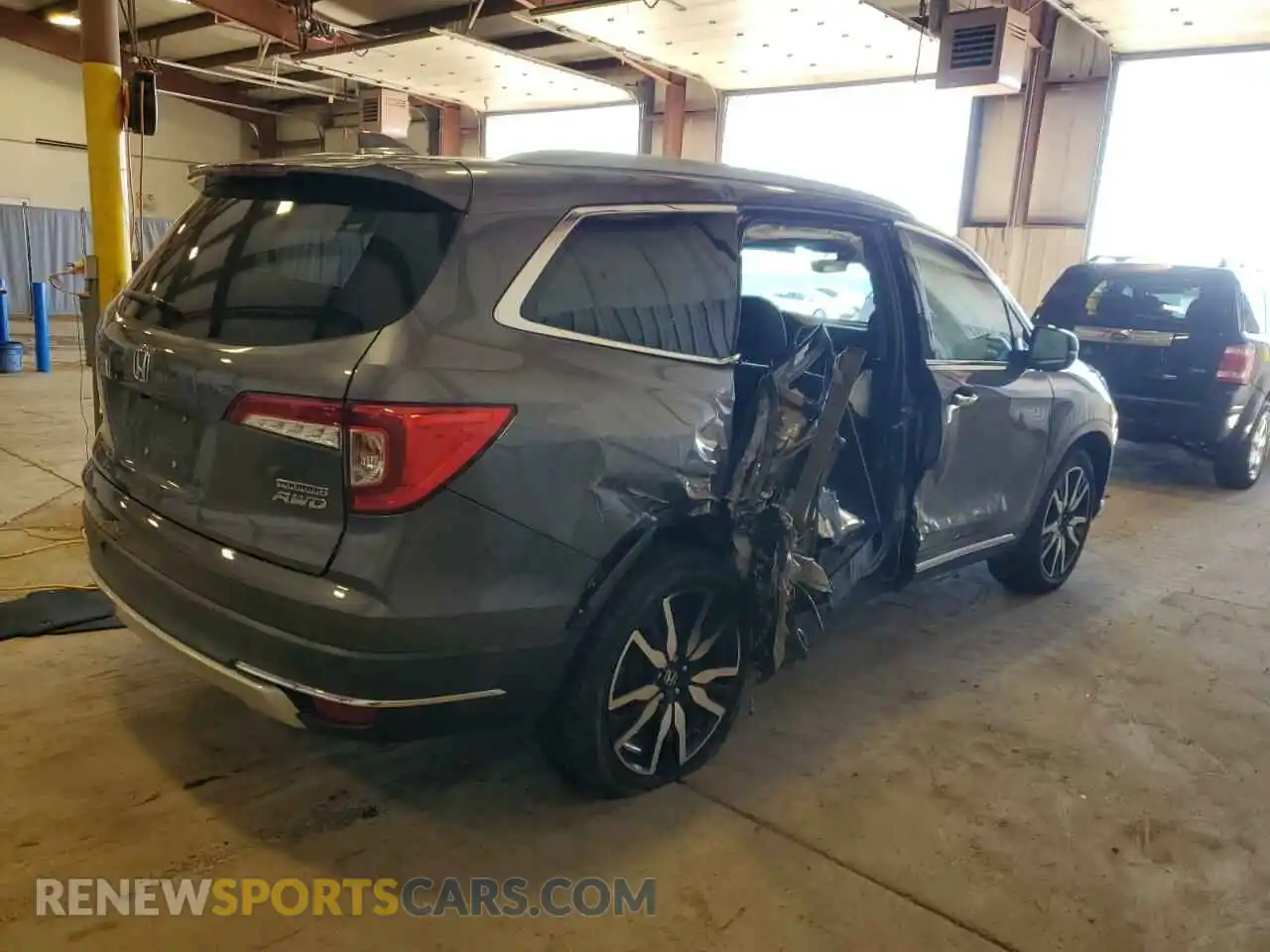 3 Photograph of a damaged car 5FNYF6H93KB094547 HONDA PILOT 2019