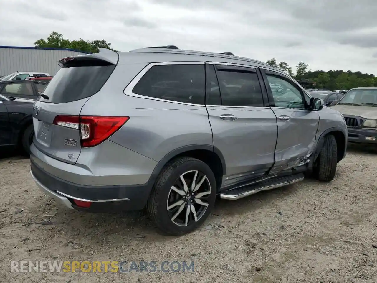 3 Photograph of a damaged car 5FNYF6H9XKB059410 HONDA PILOT 2019