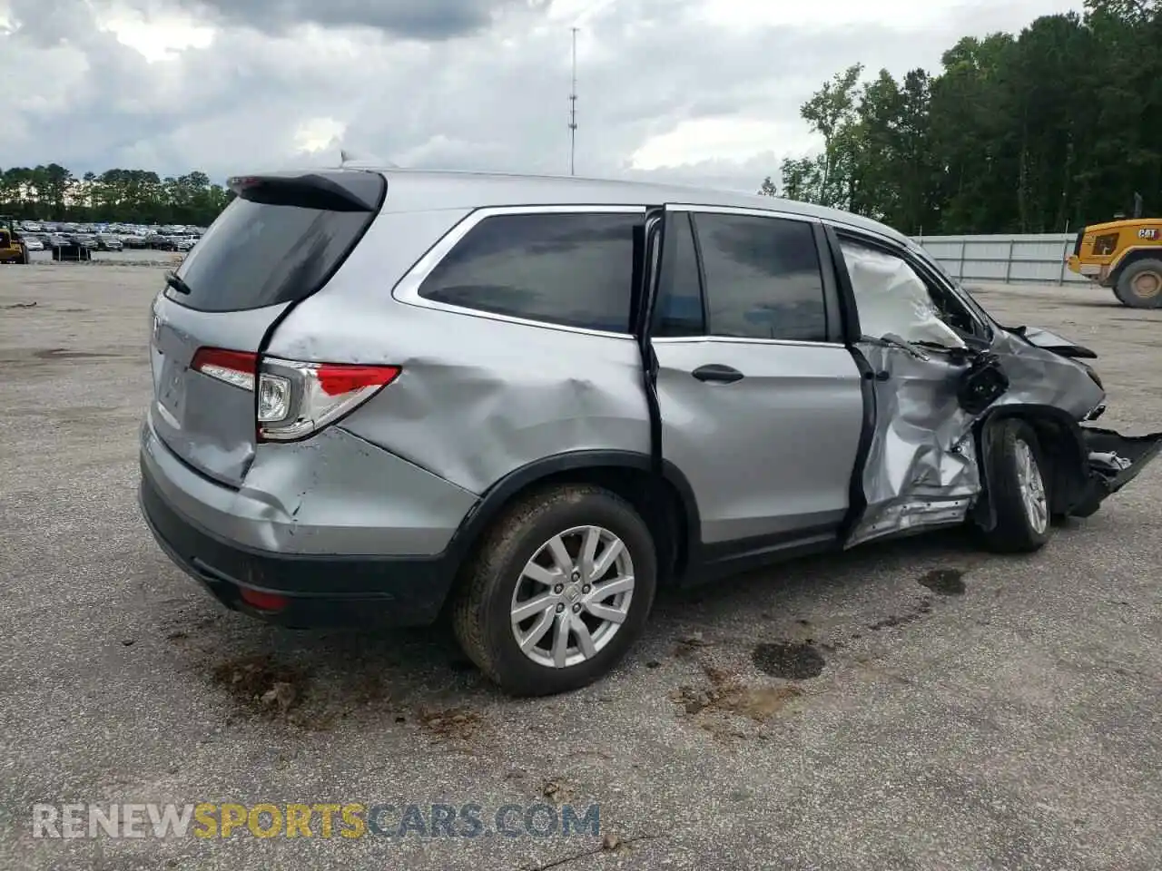 3 Photograph of a damaged car 5FNYF5H12LB021045 HONDA PILOT 2020