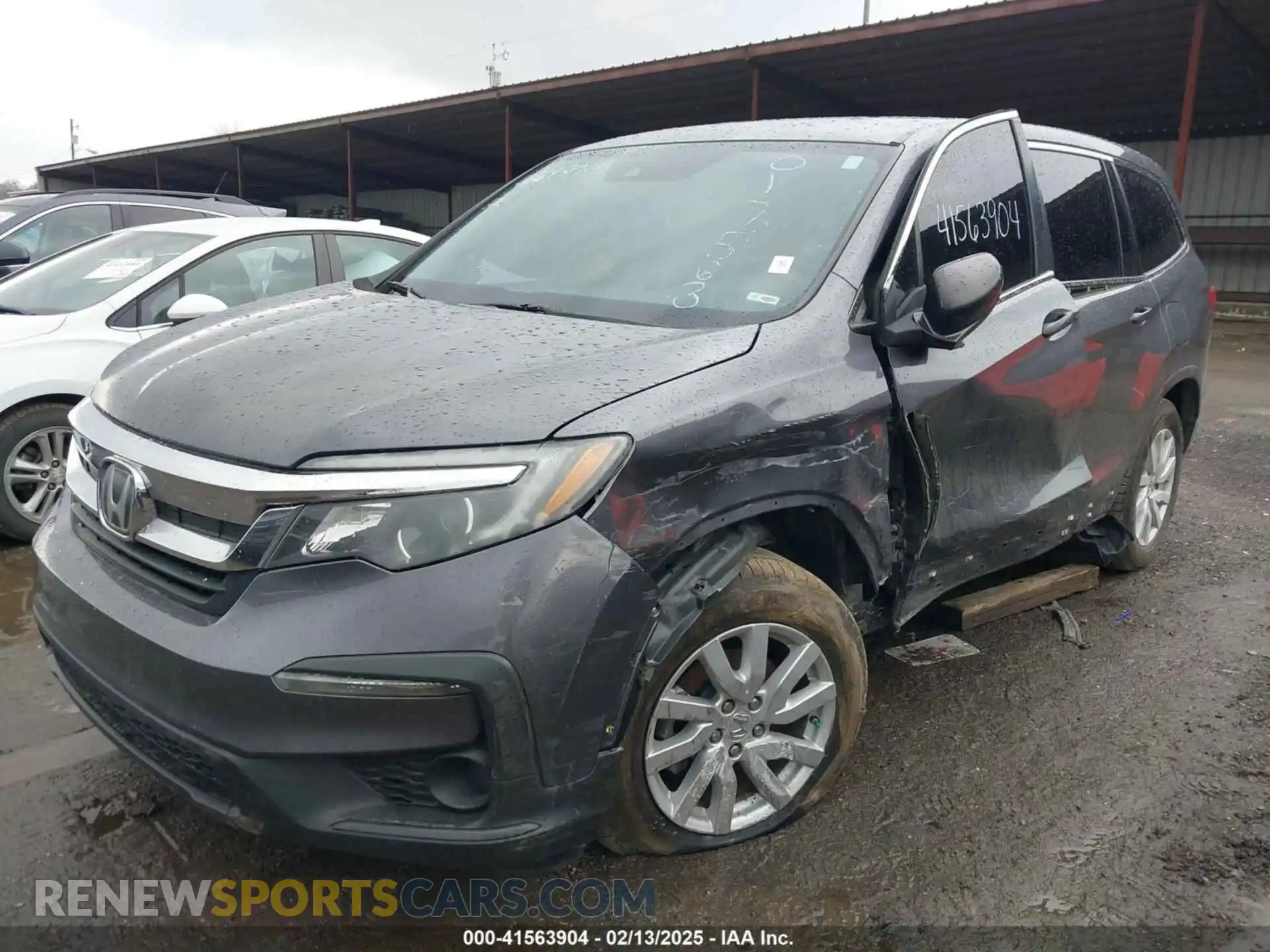 2 Photograph of a damaged car 5FNYF5H14LB017563 HONDA PILOT 2020