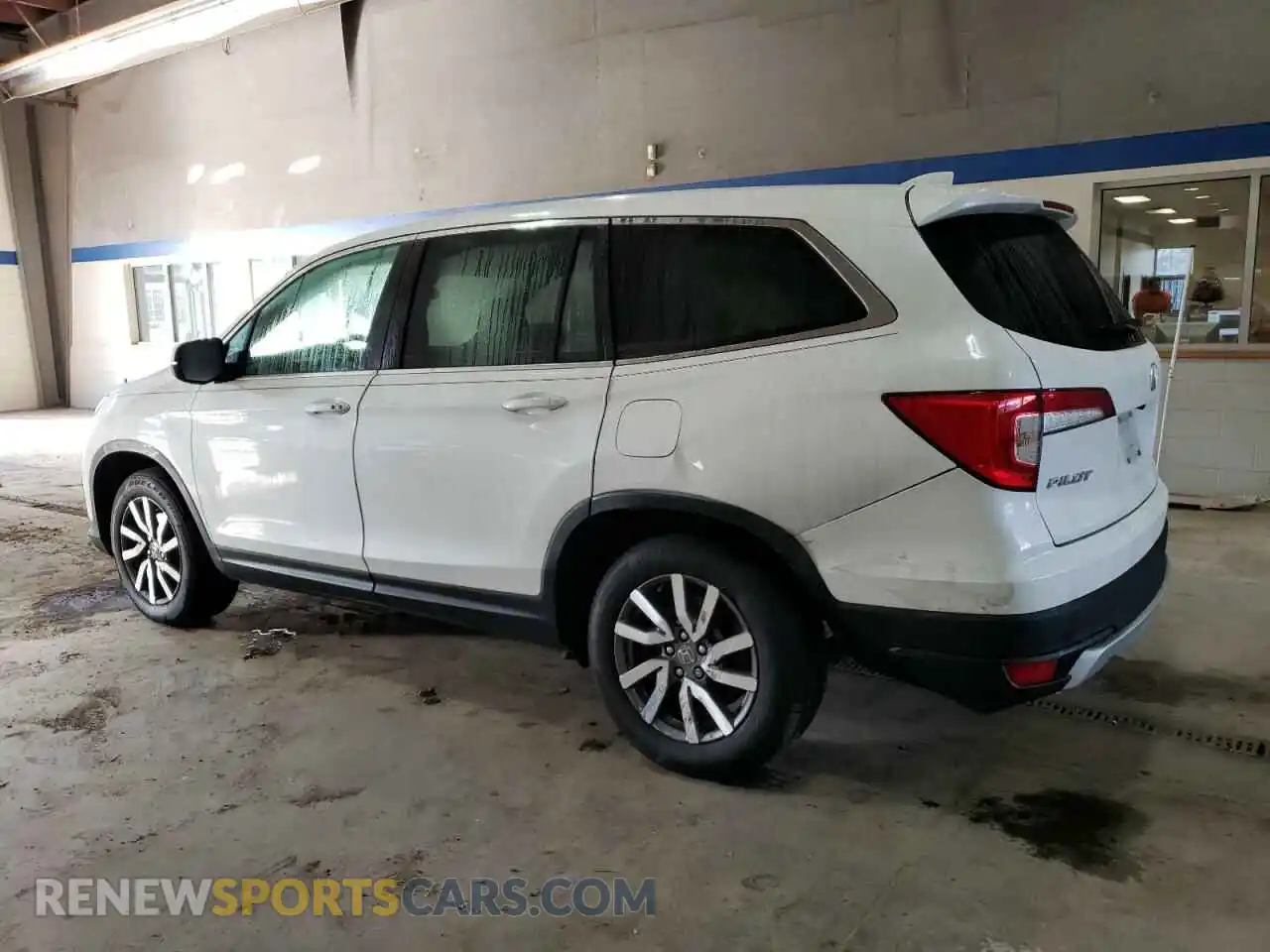 2 Photograph of a damaged car 5FNYF5H32LB025338 HONDA PILOT 2020