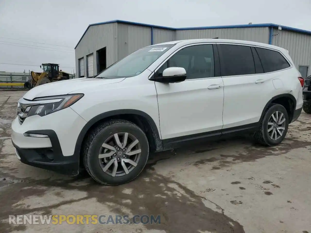 1 Photograph of a damaged car 5FNYF5H34LB017614 HONDA PILOT 2020