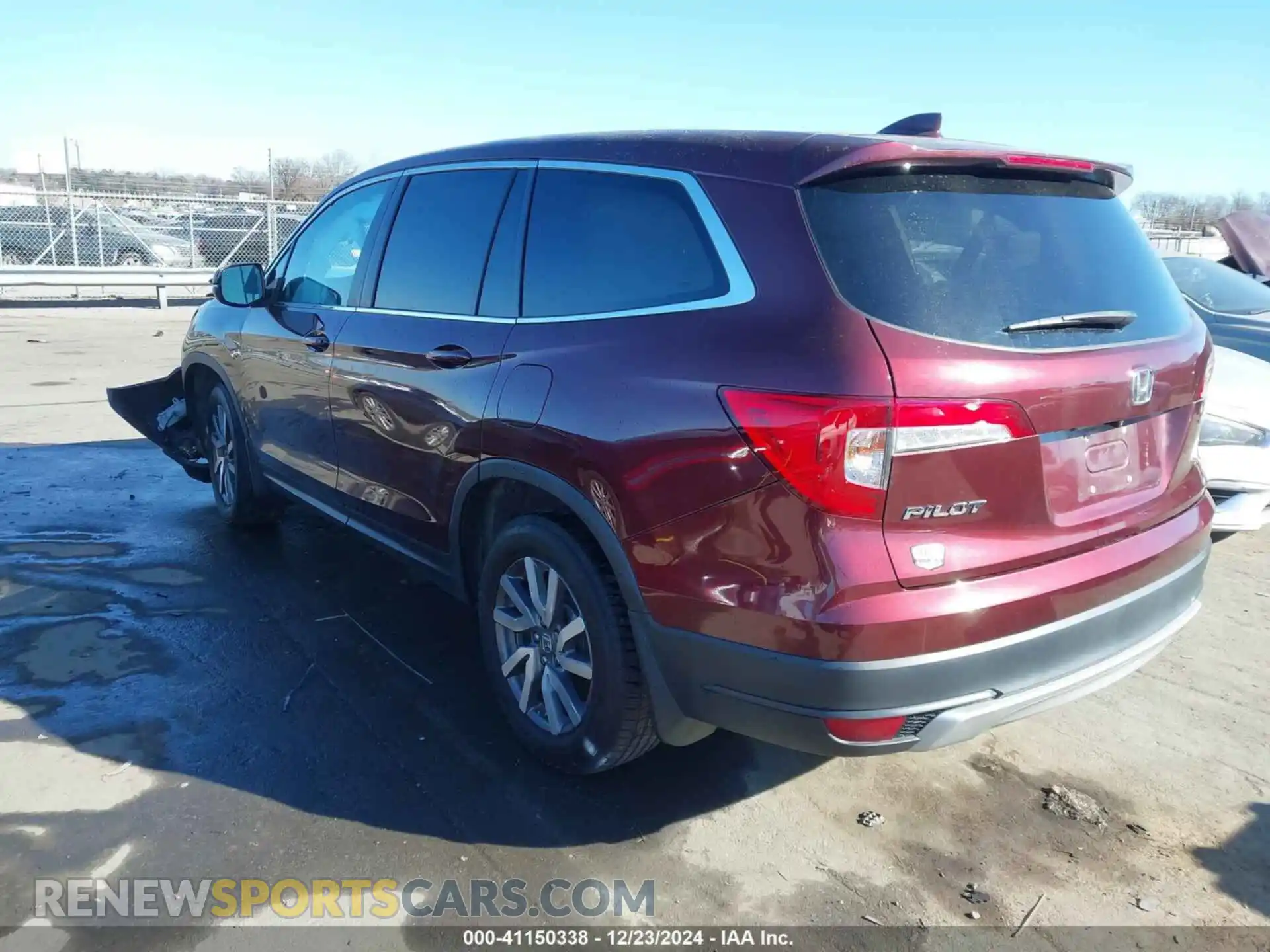 3 Photograph of a damaged car 5FNYF5H36LB013080 HONDA PILOT 2020