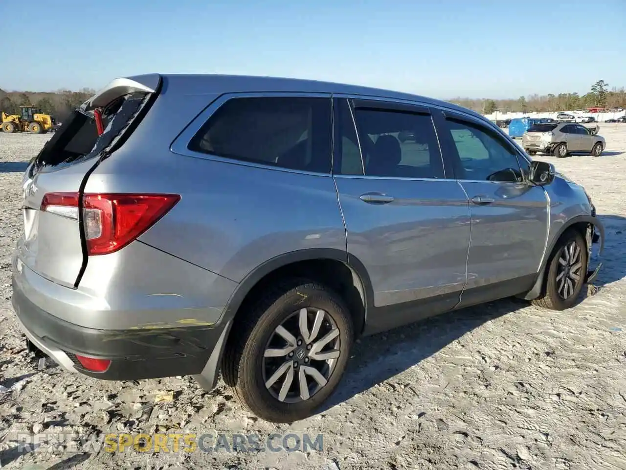 3 Photograph of a damaged car 5FNYF5H38LB027059 HONDA PILOT 2020