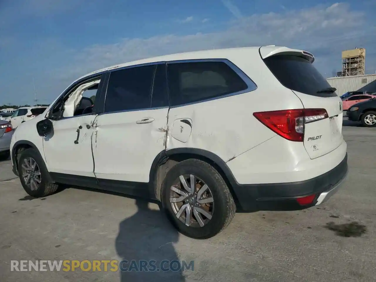 2 fotografías del automóvil dañado 5FNYF5H55LB028543 HONDA PILOT 2020