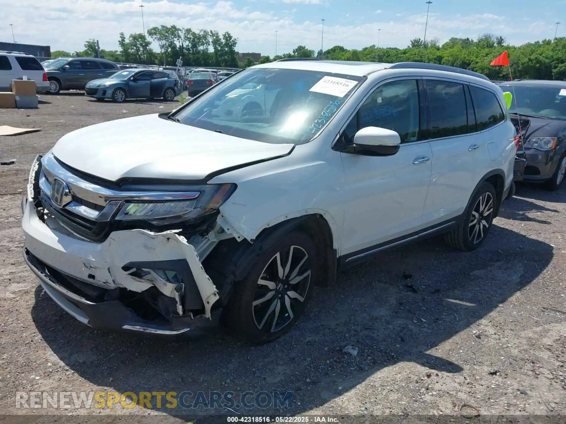 2 Photograph of a damaged car 5FNYF5H69LB000835 HONDA PILOT 2020