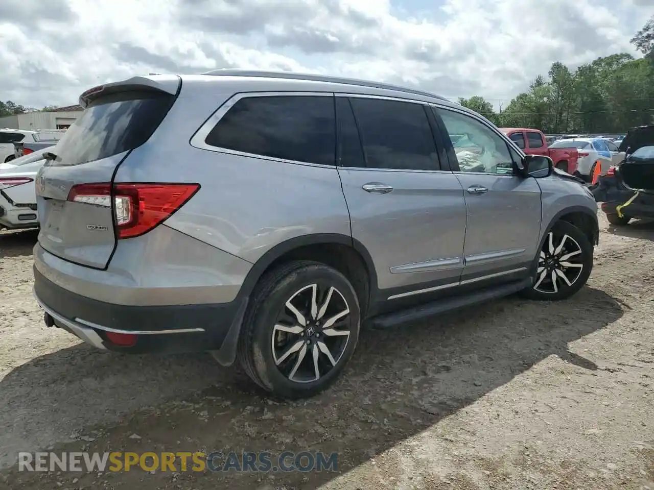 3 Photograph of a damaged car 5FNYF5H92LB024081 HONDA PILOT 2020