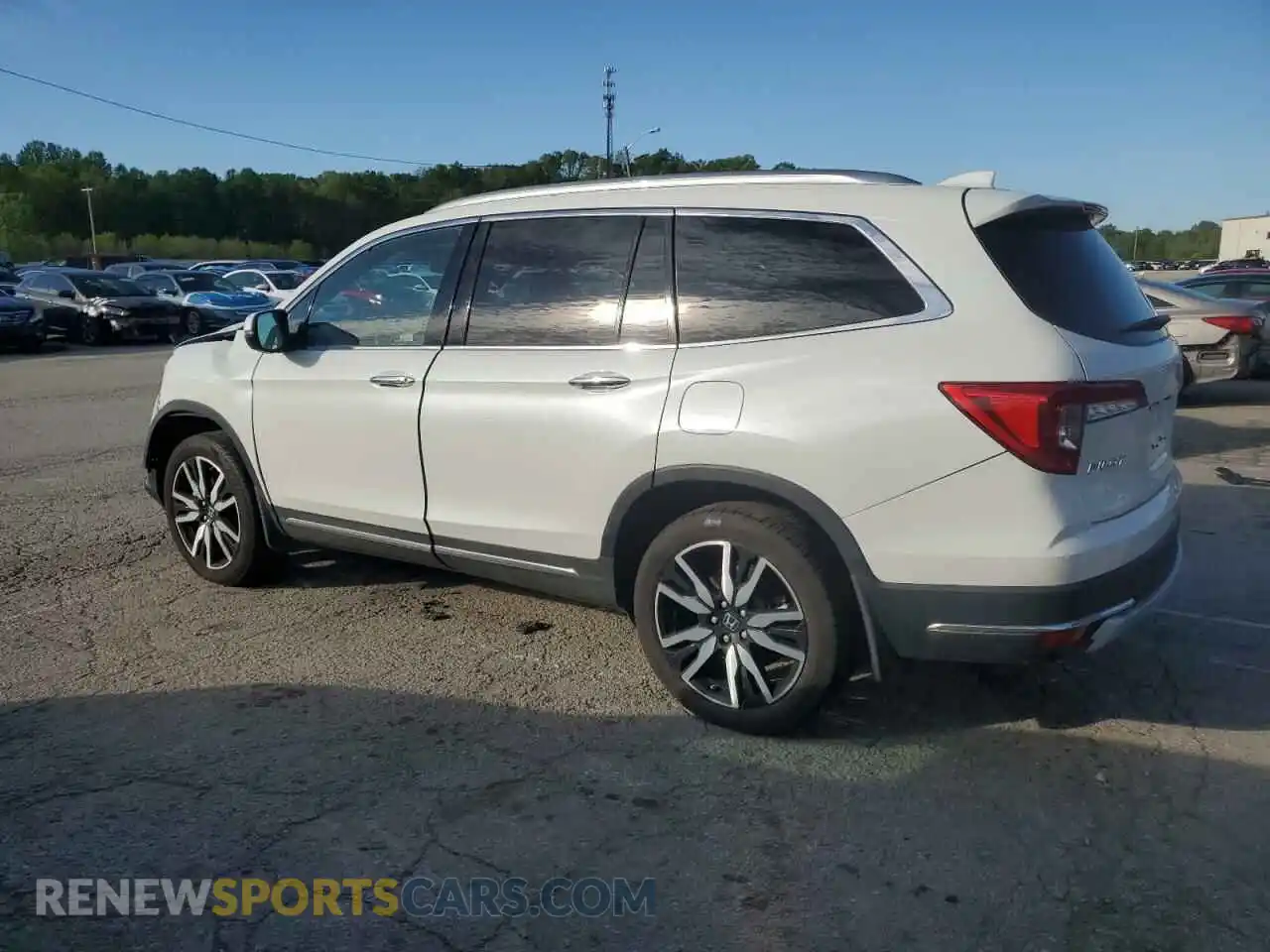 2 Photograph of a damaged car 5FNYF6H01LB047889 HONDA PILOT 2020