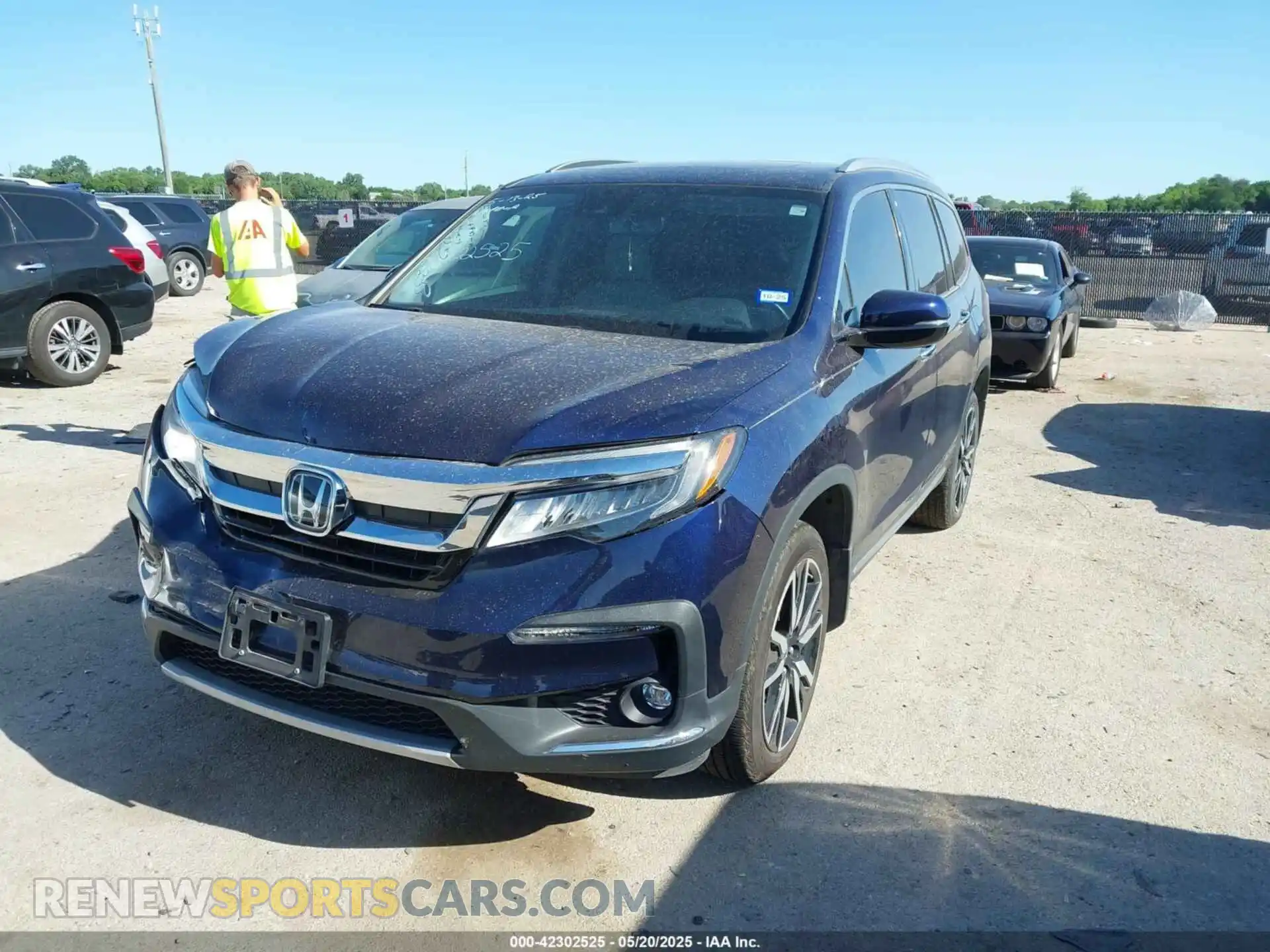 2 Photograph of a damaged car 5FNYF6H02LB054348 HONDA PILOT 2020
