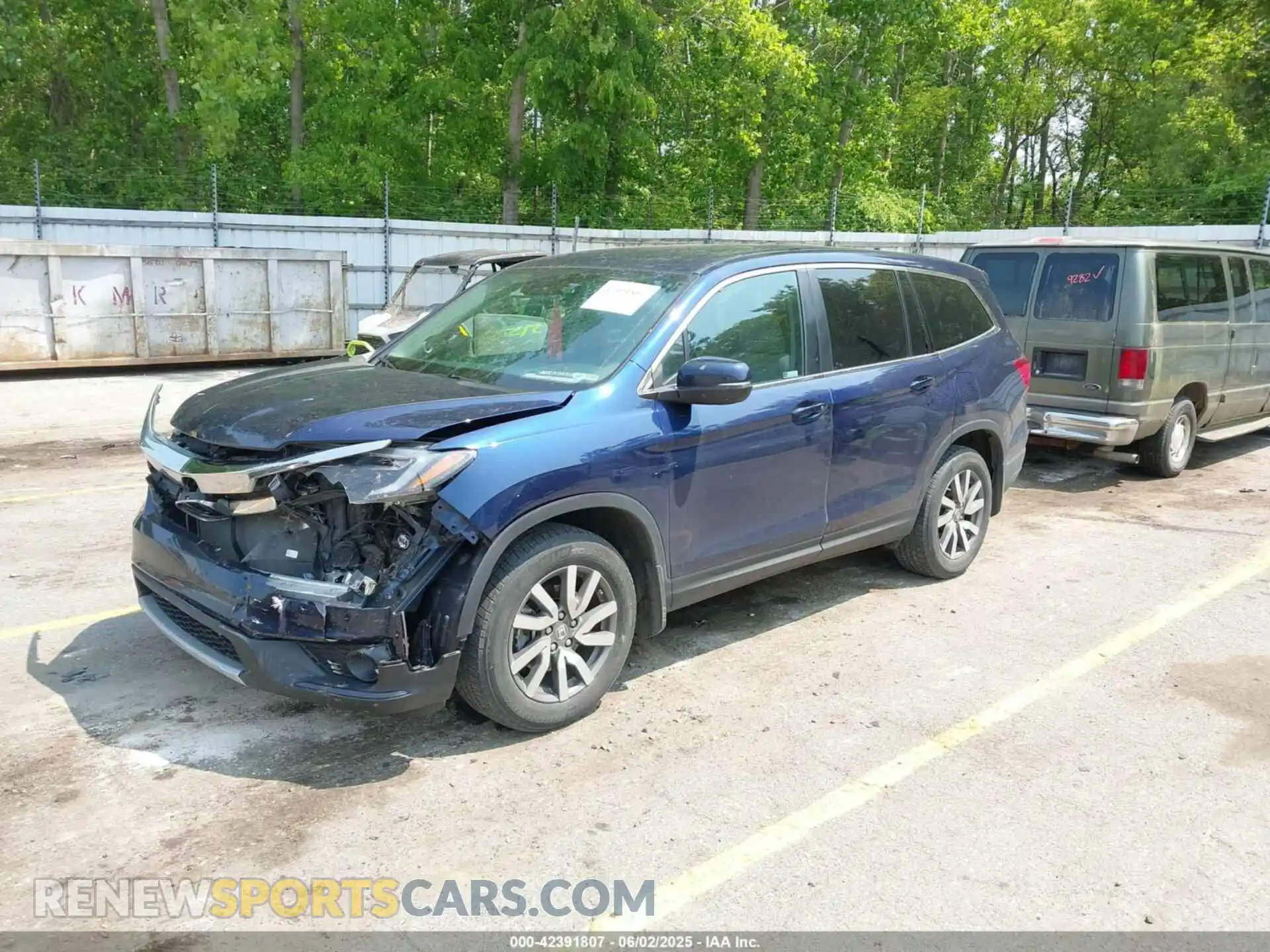 2 Photograph of a damaged car 5FNYF6H33LB038881 HONDA PILOT 2020