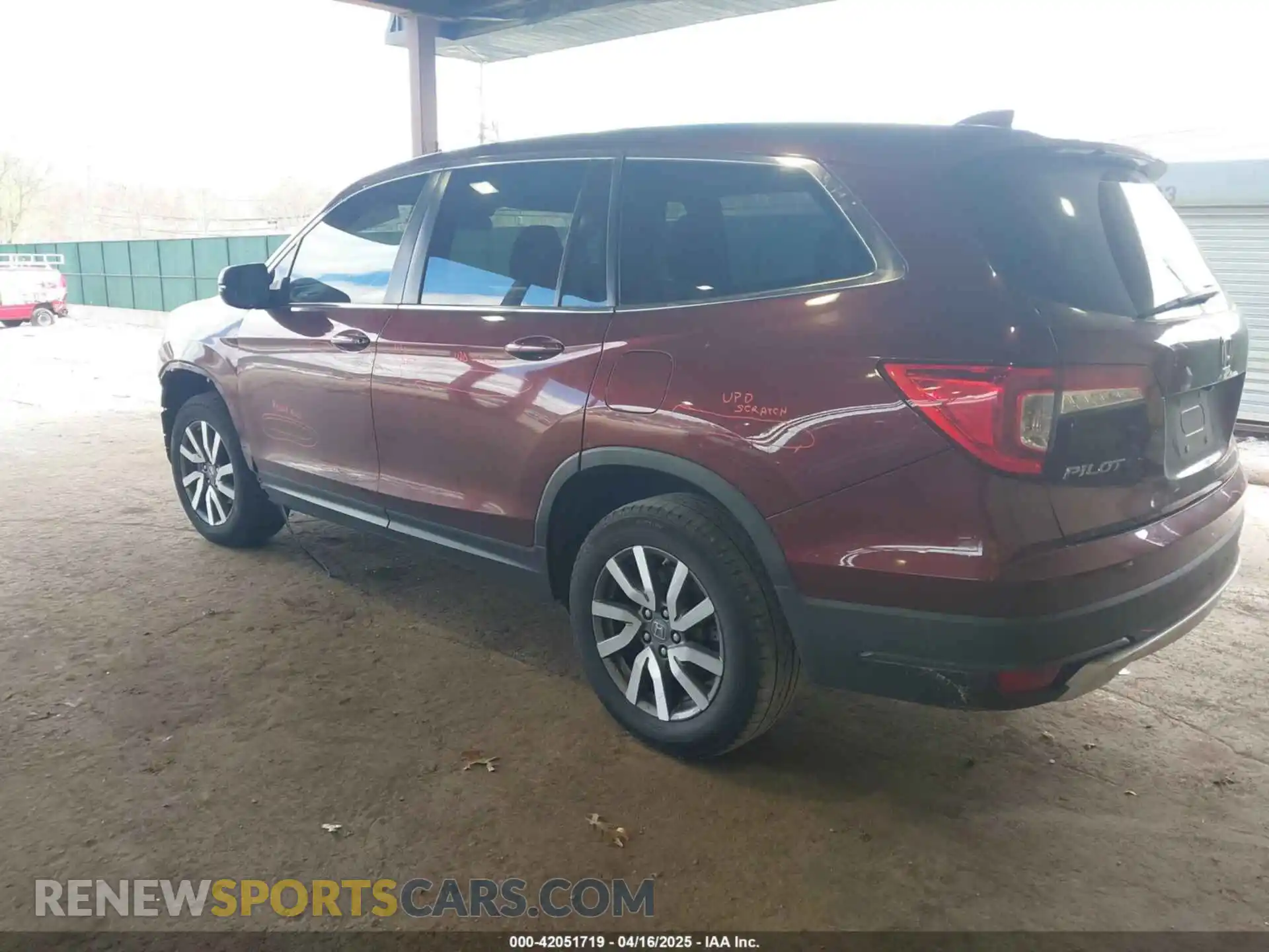3 Photograph of a damaged car 5FNYF6H34LB021295 HONDA PILOT 2020