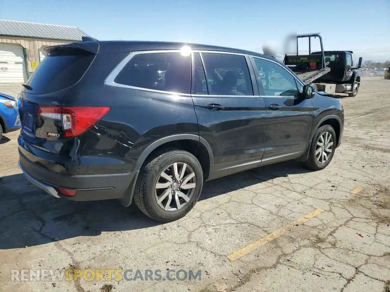 3 Photograph of a damaged car 5FNYF6H34LB040400 HONDA PILOT 2020