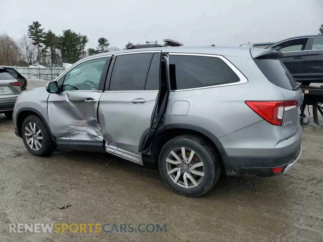 2 Photograph of a damaged car 5FNYF6H50LB055462 HONDA PILOT 2020