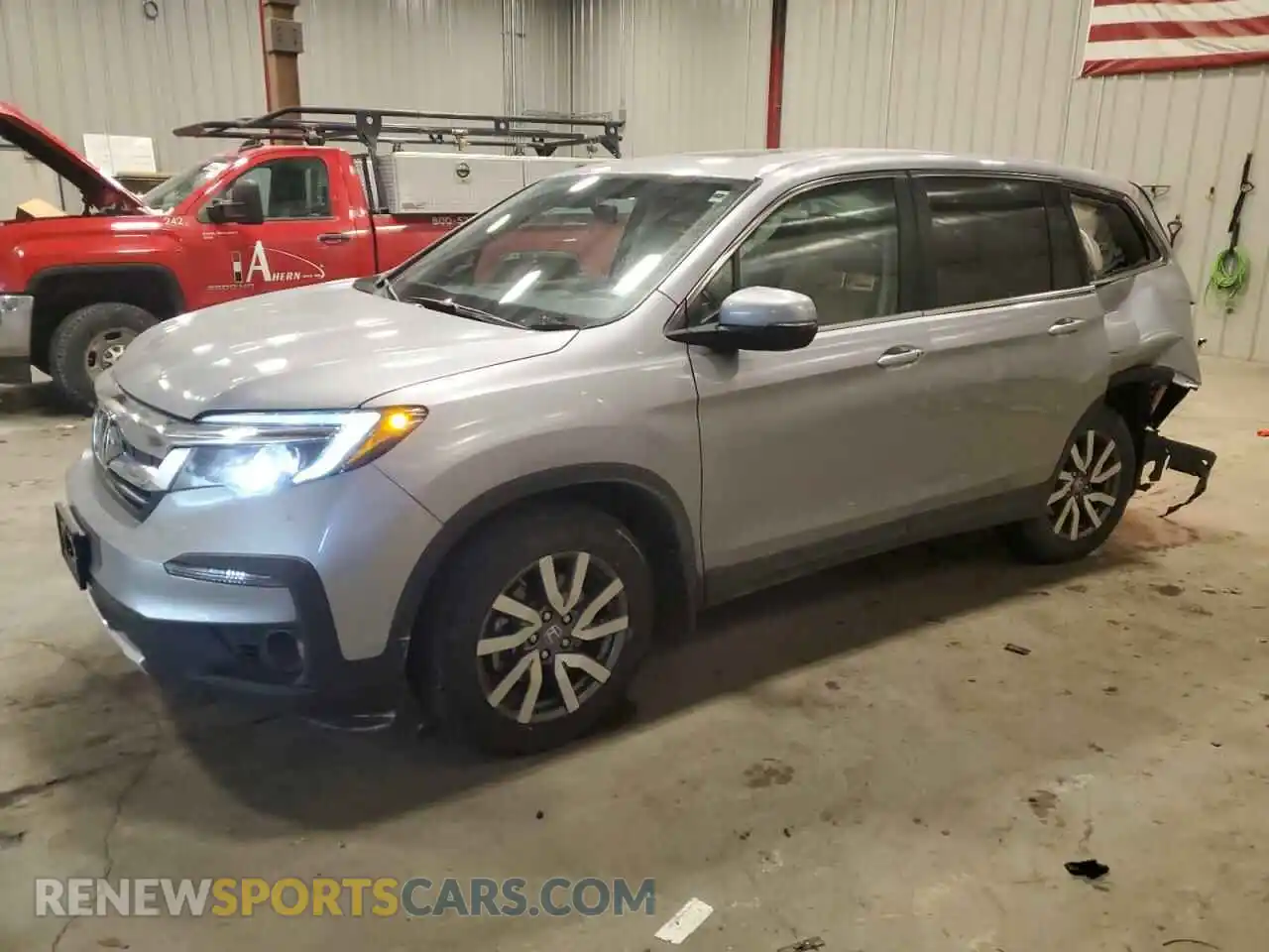 1 Photograph of a damaged car 5FNYF6H54LB013067 HONDA PILOT 2020