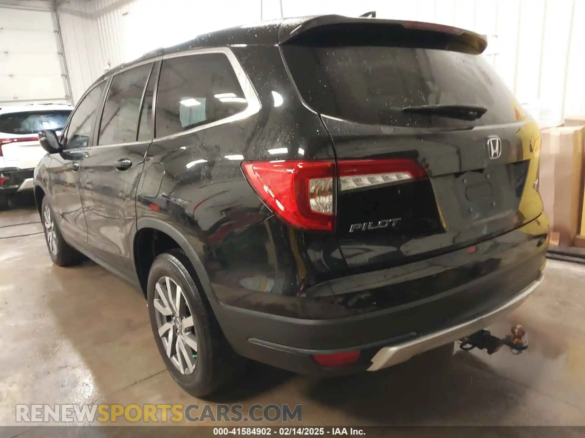3 fotografías del automóvil dañado 5FNYF6H55LB003048 HONDA PILOT 2020