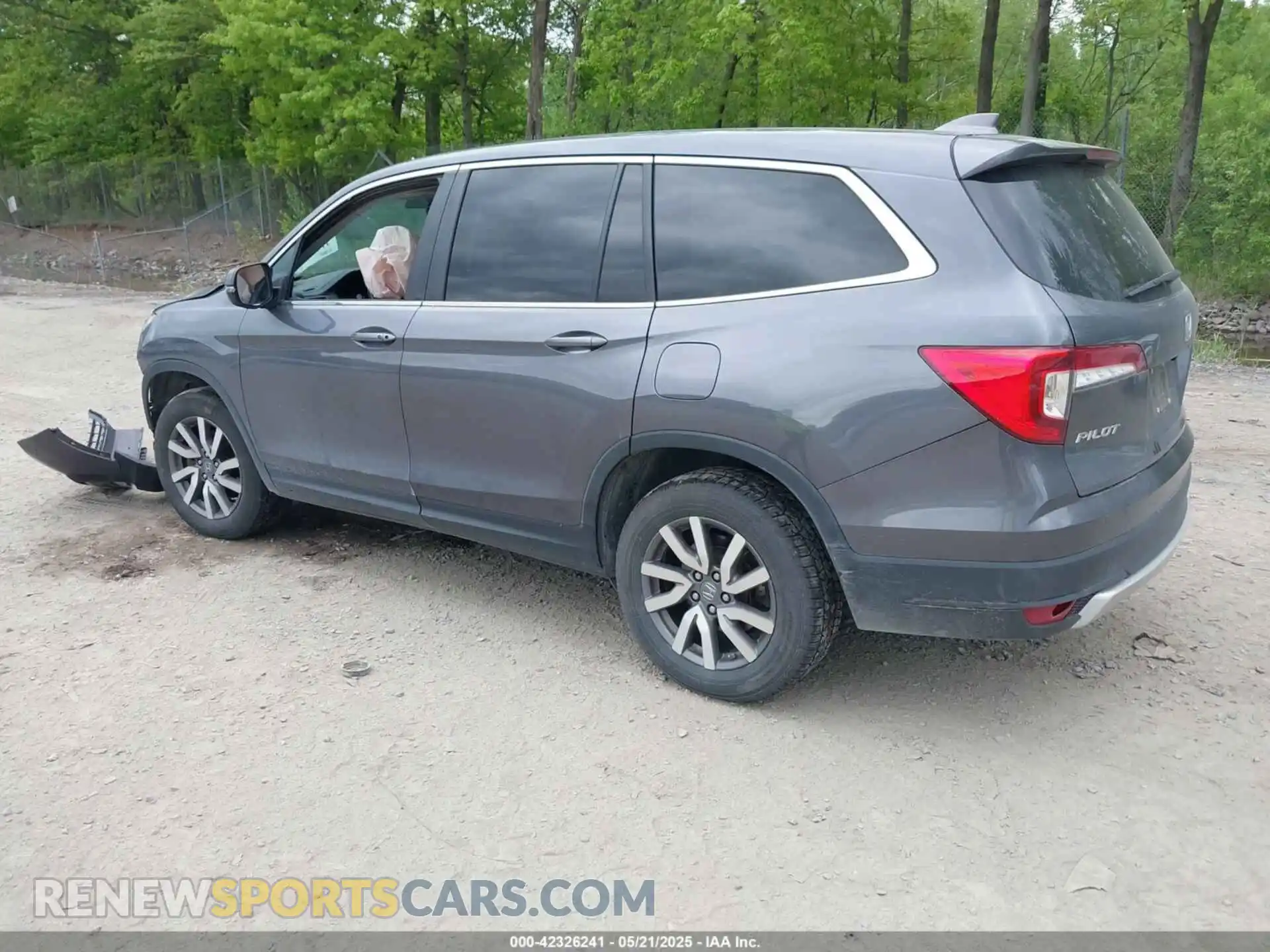 3 Photograph of a damaged car 5FNYF6H56LB044126 HONDA PILOT 2020