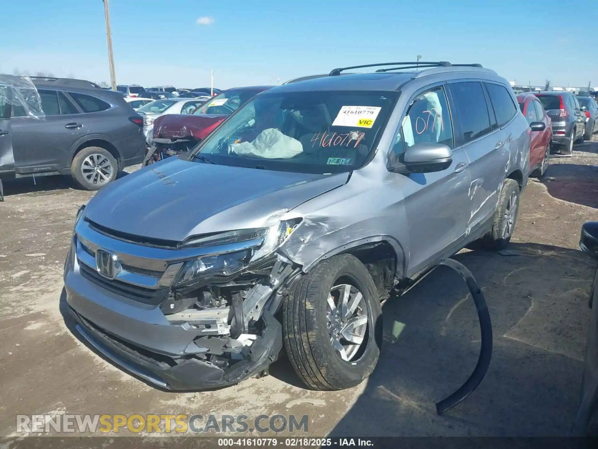 2 Photograph of a damaged car 5FNYF6H57LB037685 HONDA PILOT 2020