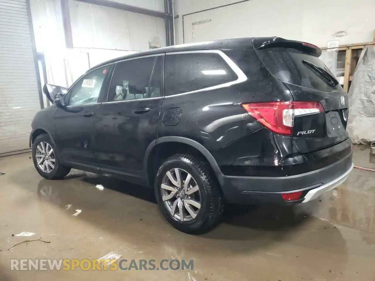 2 Photograph of a damaged car 5FNYF6H57LB064580 HONDA PILOT 2020