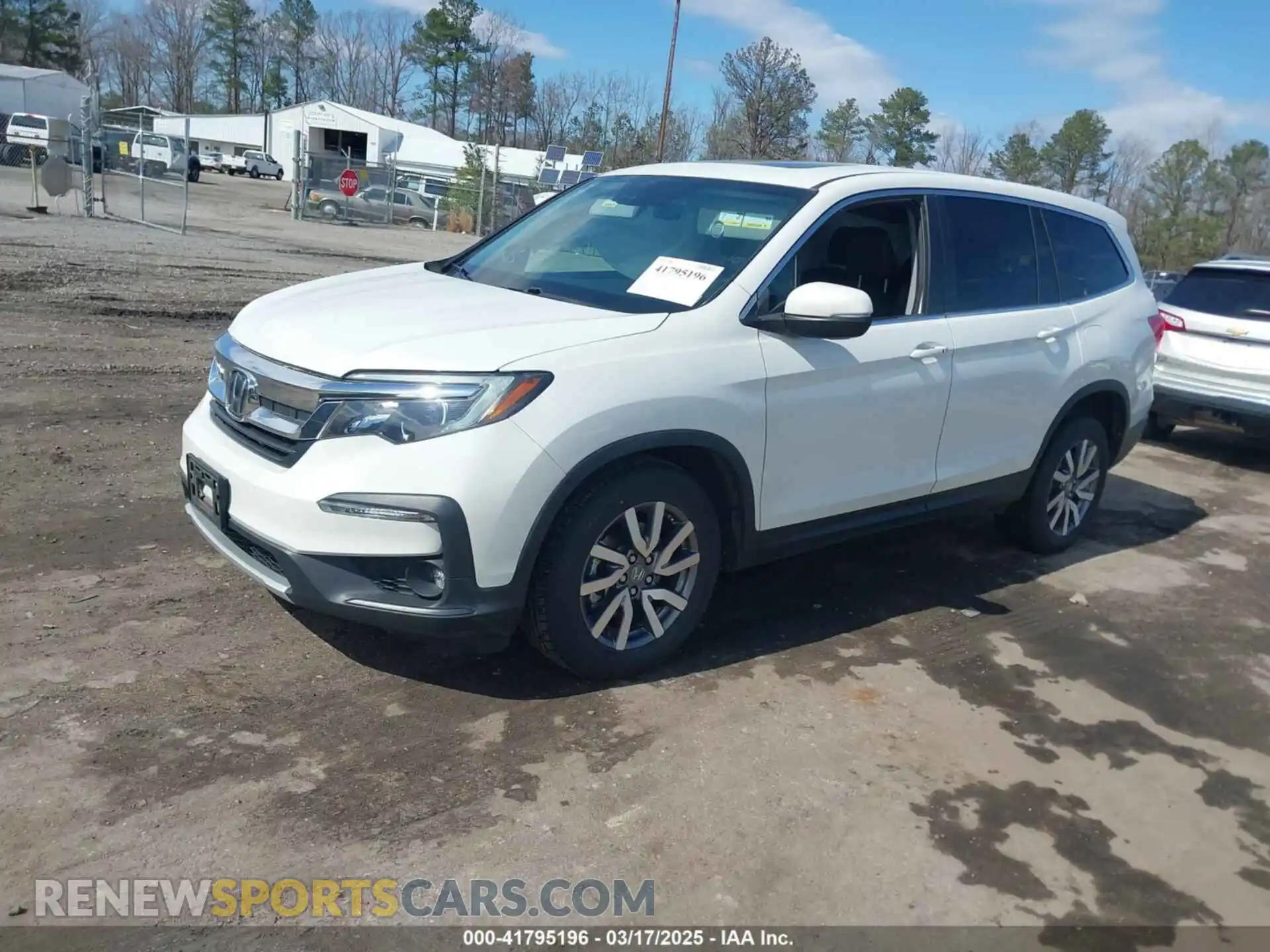 2 Photograph of a damaged car 5FNYF6H59LB068310 HONDA PILOT 2020