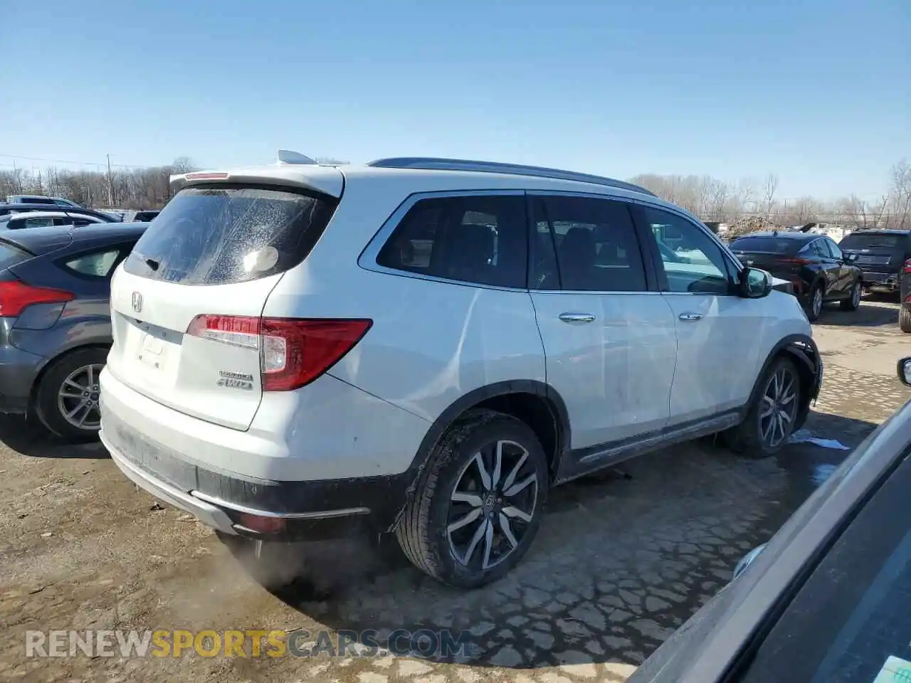 3 Photograph of a damaged car 5FNYF6H6XLB047801 HONDA PILOT 2020