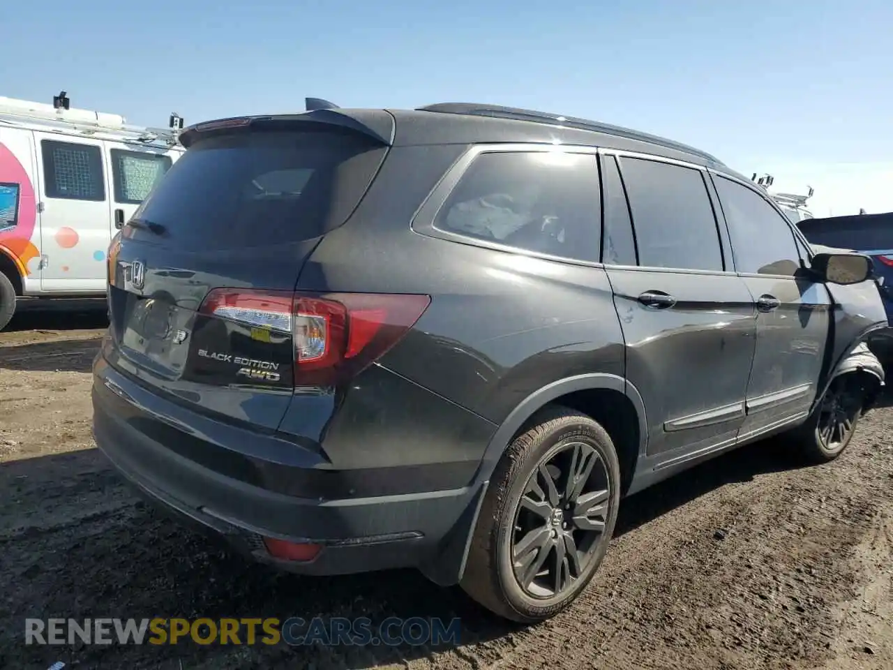 3 Photograph of a damaged car 5FNYF6H74LB058768 HONDA PILOT 2020